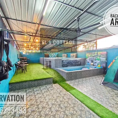 El'S Cottage Private Pool Homestay Pekan Exterior photo